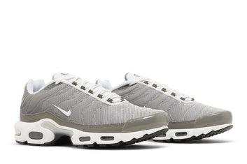 Air Max Plus Flat Pewter