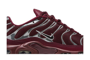 Air Max Plus SE Night Maroon Metallic Silver